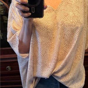 Adrienne Cream and Tan Easy Tunic Blouse. NWOT Large